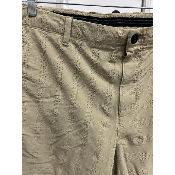 Tommy Bahama Mens Textured Khaki Shorts Size 42 Nylon & Spandex Blend - Picture 4 of 8
